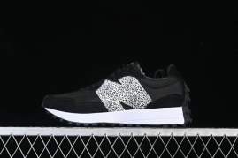 Picture of New Balance 327 _SKUfw21691756578646799fw
